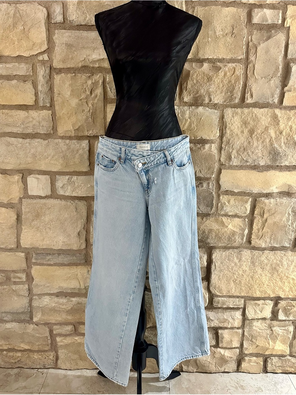 PacSun Light Blue low rise Casey jeans